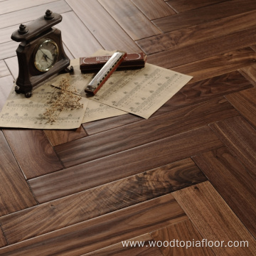 Walnut Solid Wood Flooring for Summer Apartment Traditional